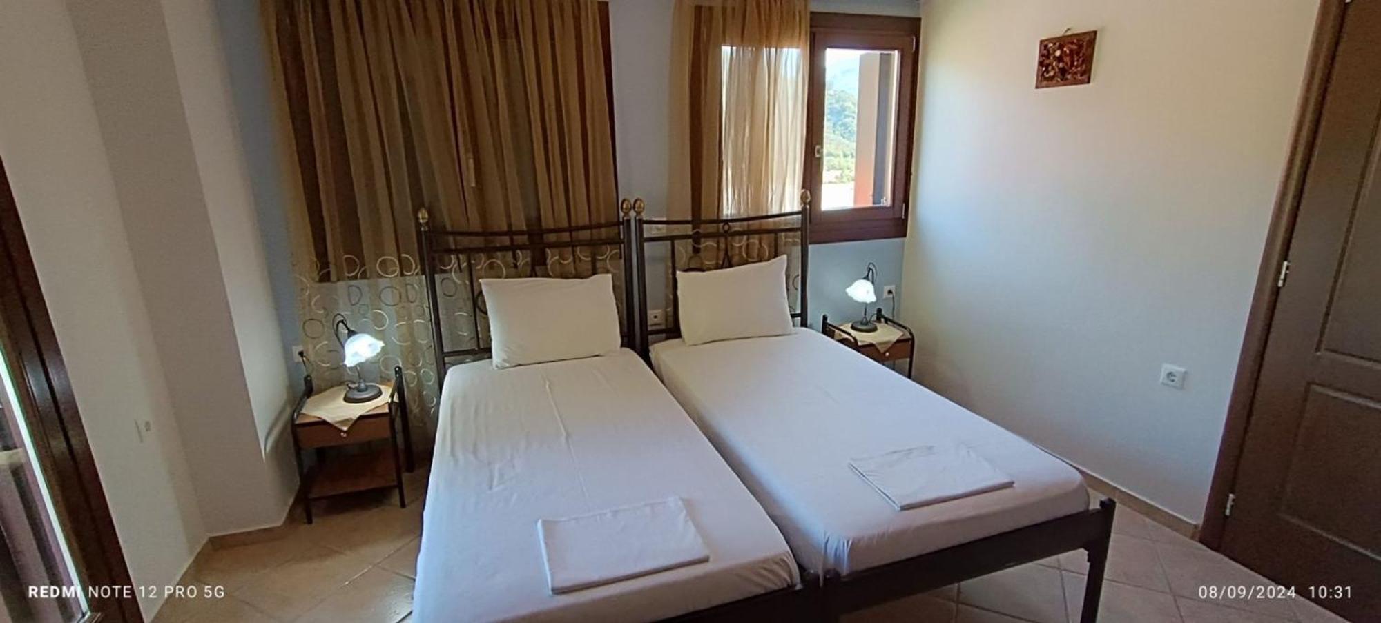 Evinos Village Resort Jéfira Baniá Kültér fotó