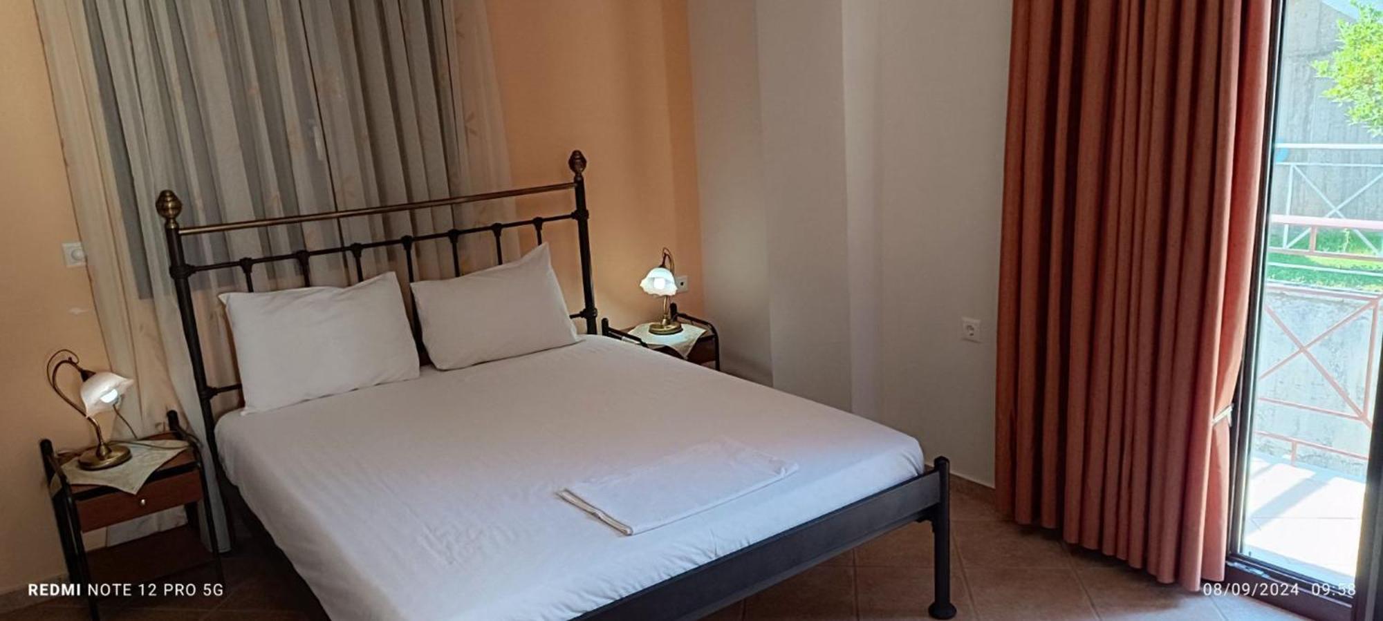 Evinos Village Resort Jéfira Baniá Kültér fotó